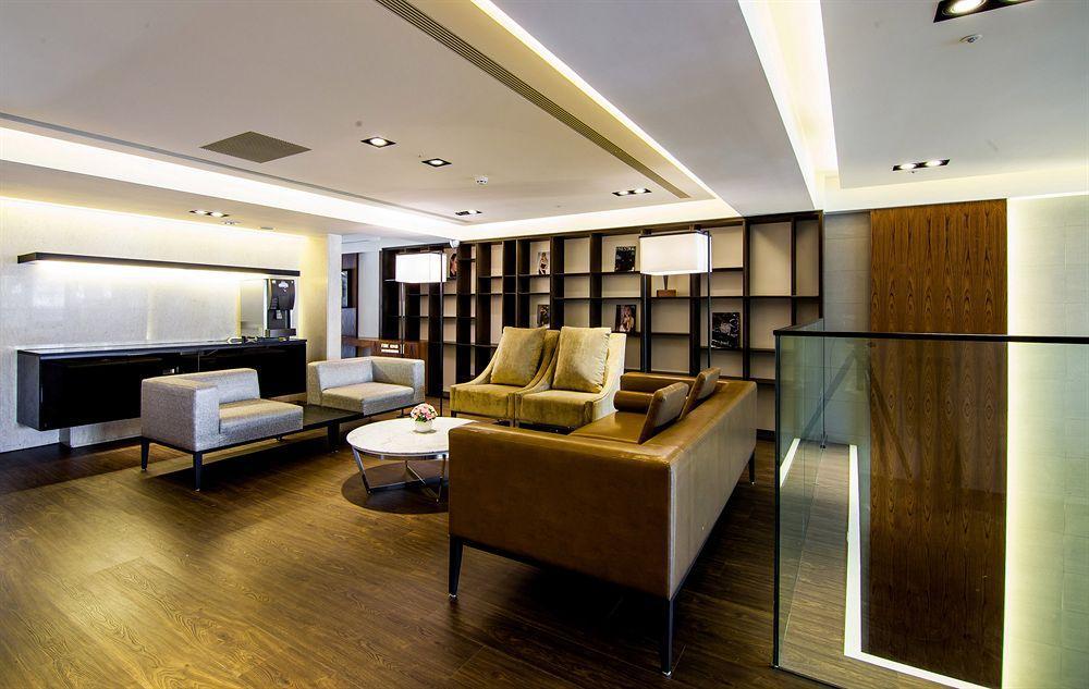 Hotel Just Sleep Kaohsiung Zhongzheng Exterior foto