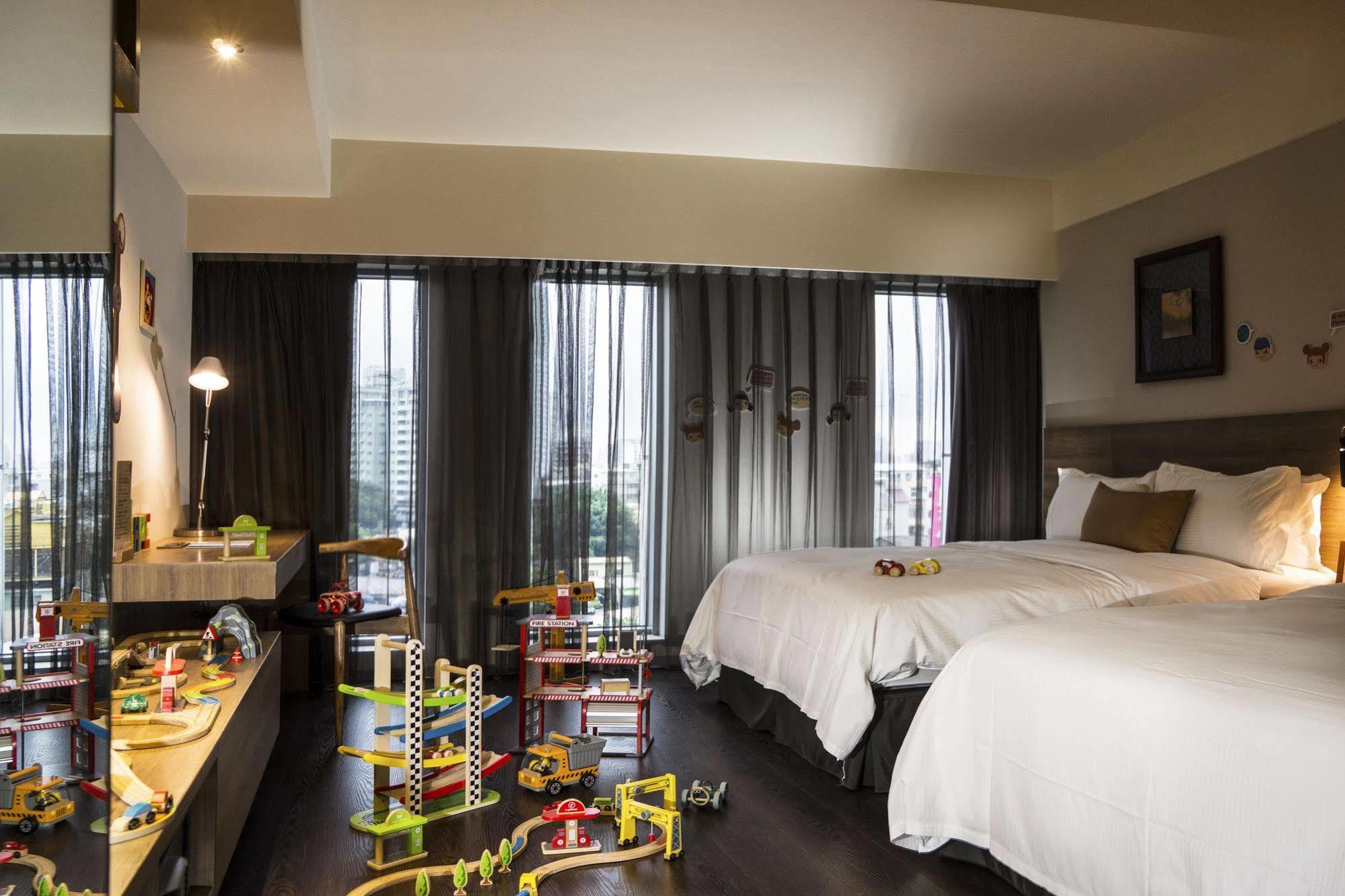 Hotel Just Sleep Kaohsiung Zhongzheng Exterior foto