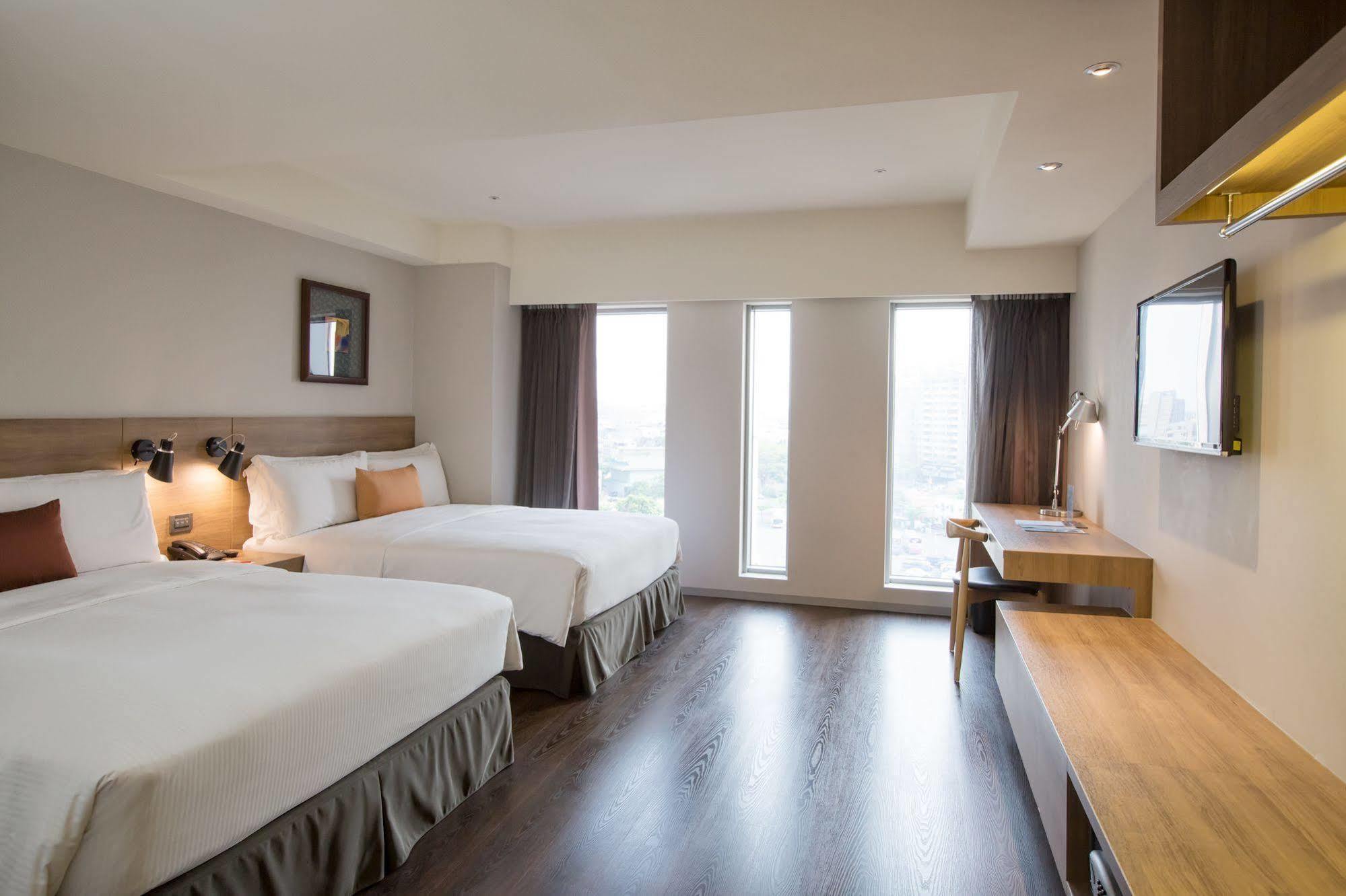 Hotel Just Sleep Kaohsiung Zhongzheng Exterior foto